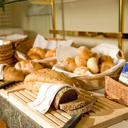 Отель Cresta Sun